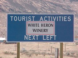 Highway Sign, wine, vineyard, vinyards, washington wines, Chantepierre, Rose', Cabernet Sauvignon, Cabernet Franc, Malbec, Petit Verdot, Pinot Noir, Gamy, Syrah, Rousanne, Viognier, merlot